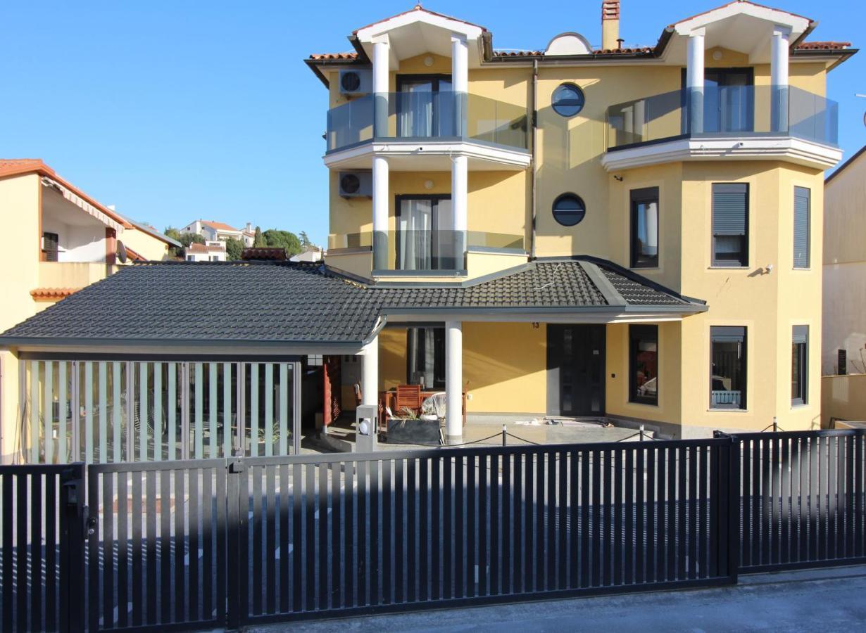 Villa Ambiente Pjescana Uvala Exterior foto