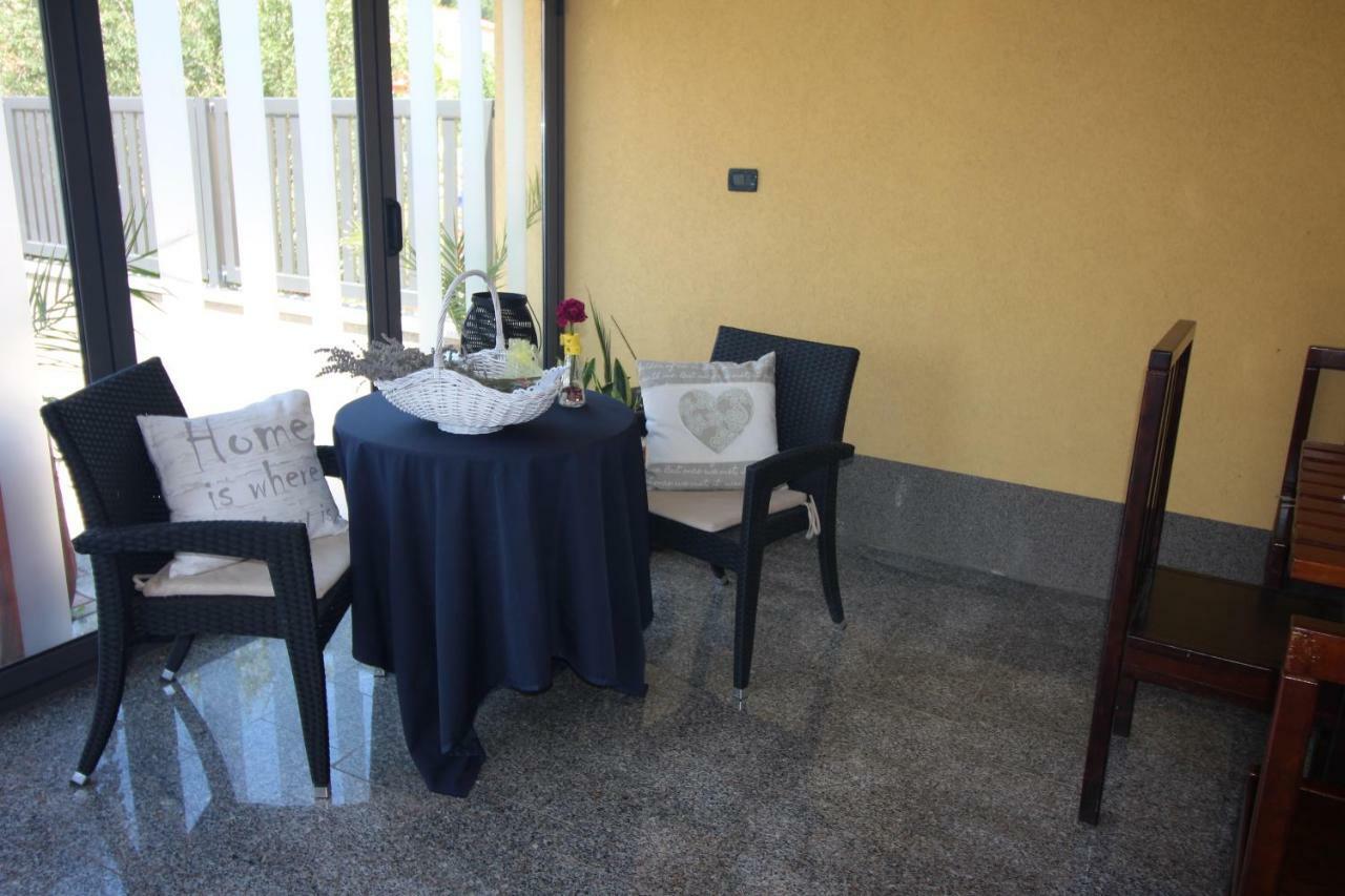Villa Ambiente Pjescana Uvala Exterior foto